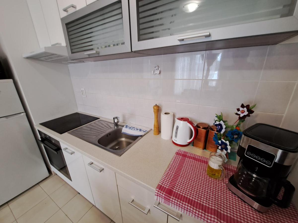 Mariposa, Apartment With Balcony, Private Parking In The Garage, Near The Biggest Shopping Center Mall Of سبليت المظهر الخارجي الصورة