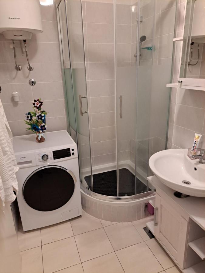Mariposa, Apartment With Balcony, Private Parking In The Garage, Near The Biggest Shopping Center Mall Of سبليت المظهر الخارجي الصورة