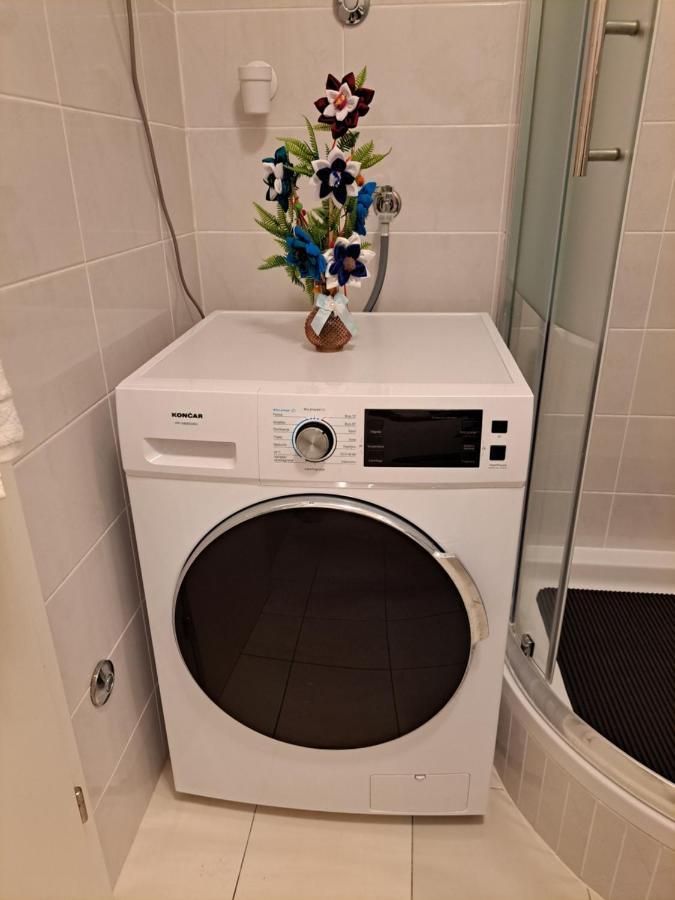 Mariposa, Apartment With Balcony, Private Parking In The Garage, Near The Biggest Shopping Center Mall Of سبليت المظهر الخارجي الصورة